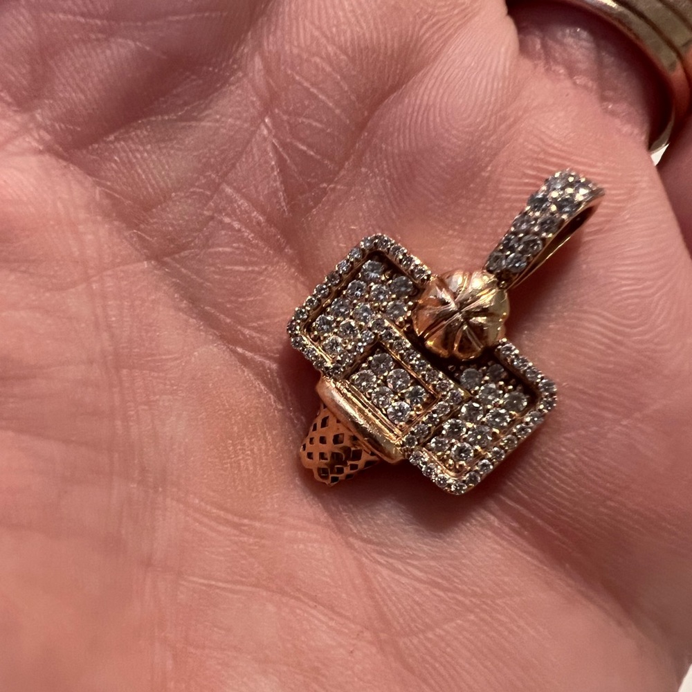 Icebox charm